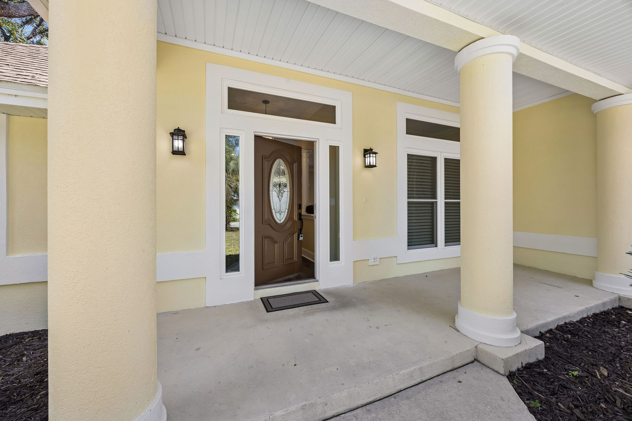 Front Entry Detail