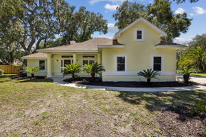 Welcome to 4945 Spanish Oaks Cir