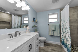 Bathroom1a