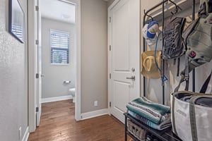 Willow St-S3007-015.jpg