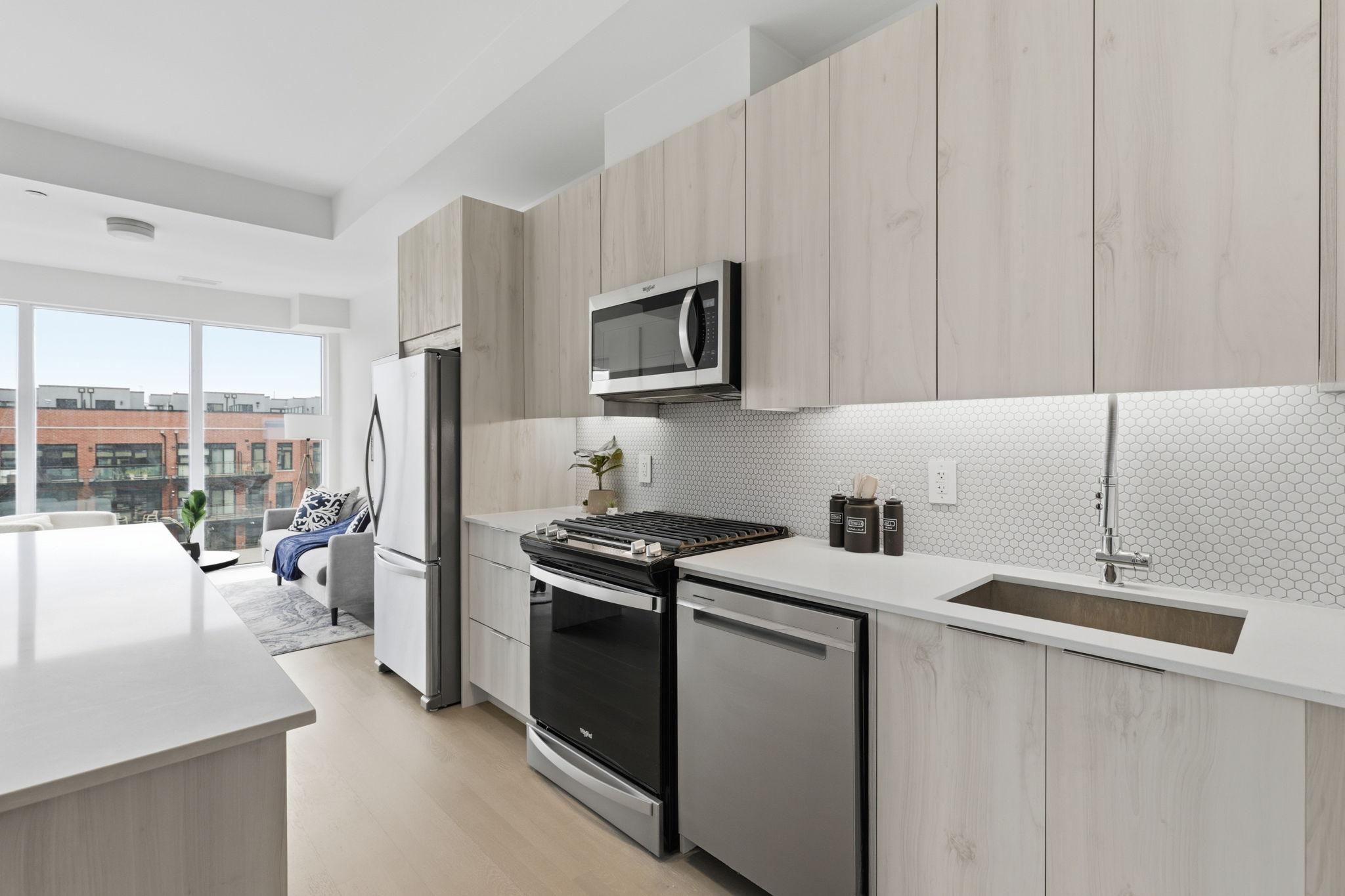 Property in Toronto — delivered property photograph 6