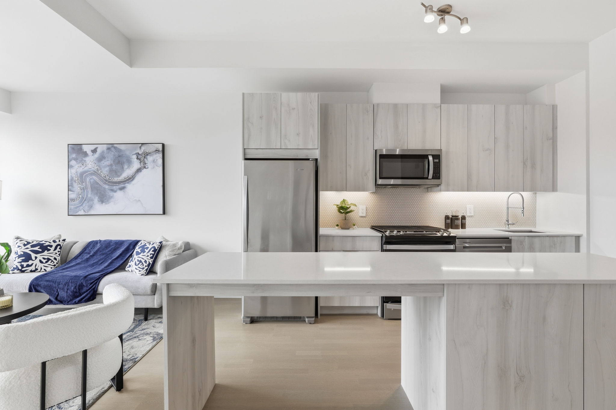 Property in Toronto — delivered property photograph 7