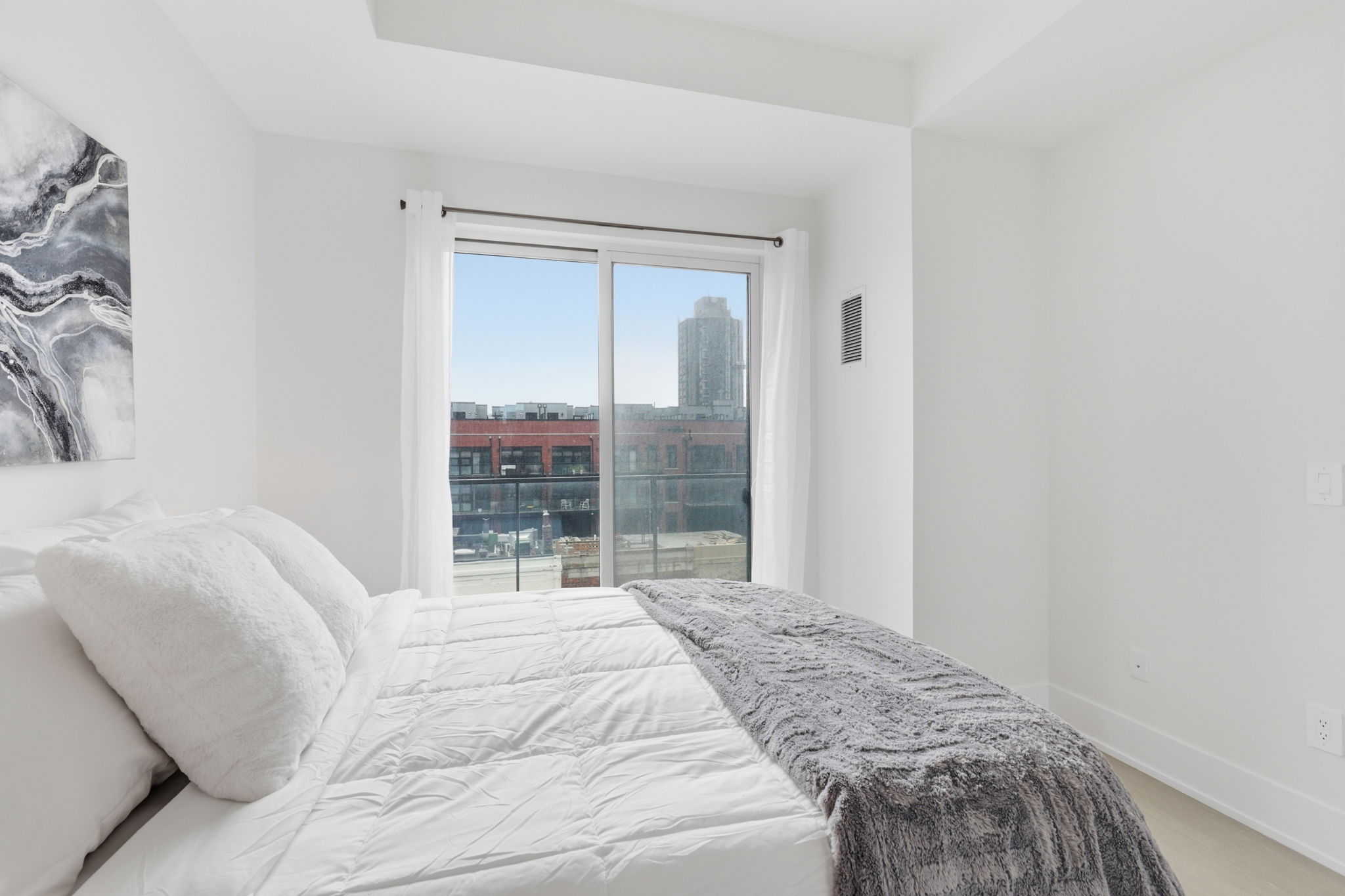 Property in Toronto — delivered property photograph 14