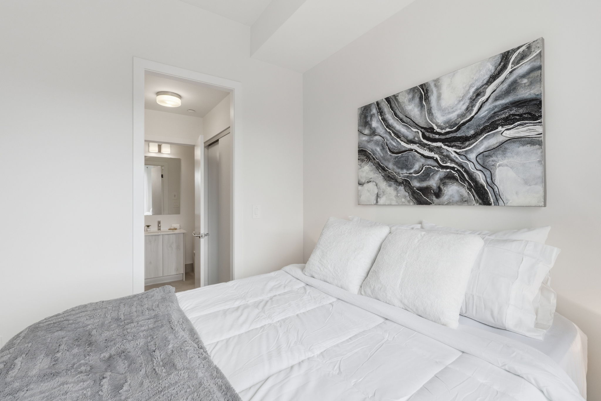 Property in Toronto — delivered property photograph 15