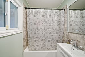  Photo 24