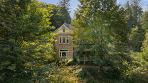  Photo 0