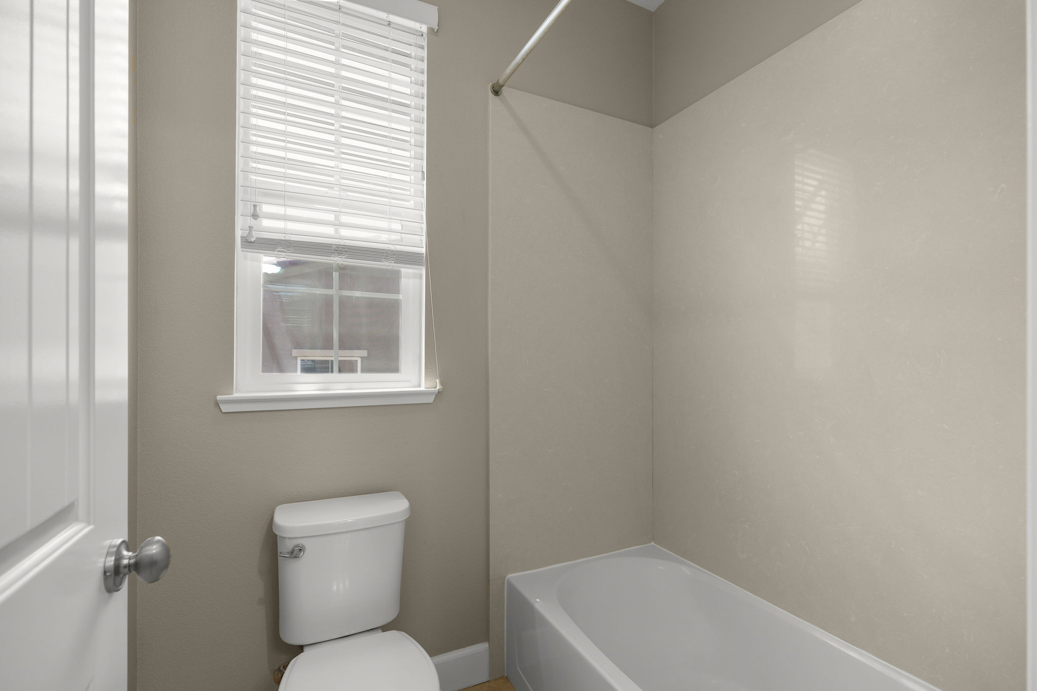  Photo 36