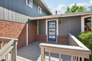 Cornwall Dr-S1206-005.jpg