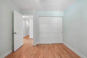 Cornwall Dr-S1206-022.jpg