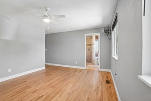 Cornwall Dr-S1206-024.jpg