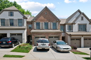  Photo 0