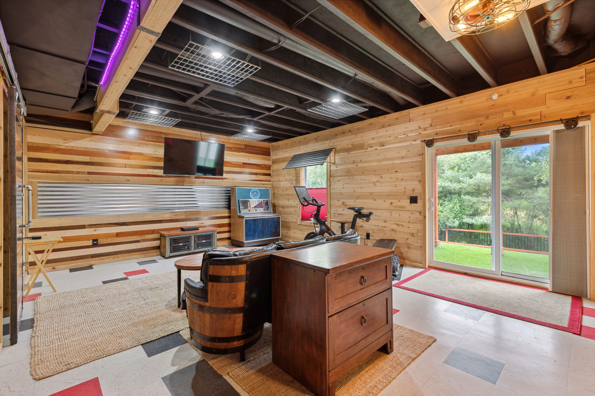 21_Interior