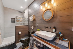 14_Interior