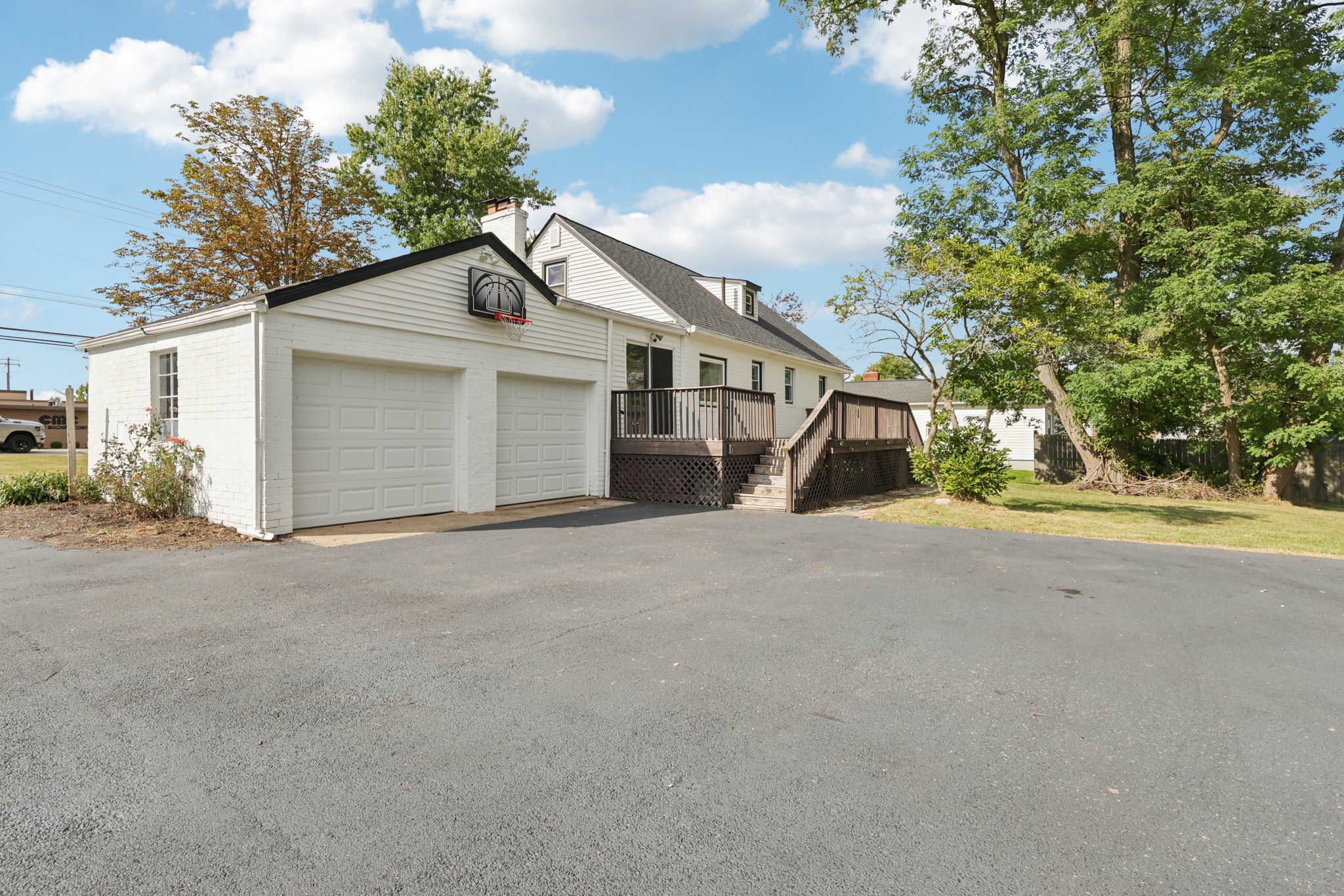 Hudson Dr-S0909-031.jpg