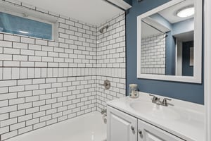 Hudson Dr-S0909-019.jpg