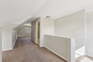 Hudson Dr-S0909-021.jpg