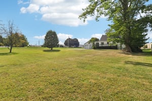 Hudson Dr-S0909-037.jpg