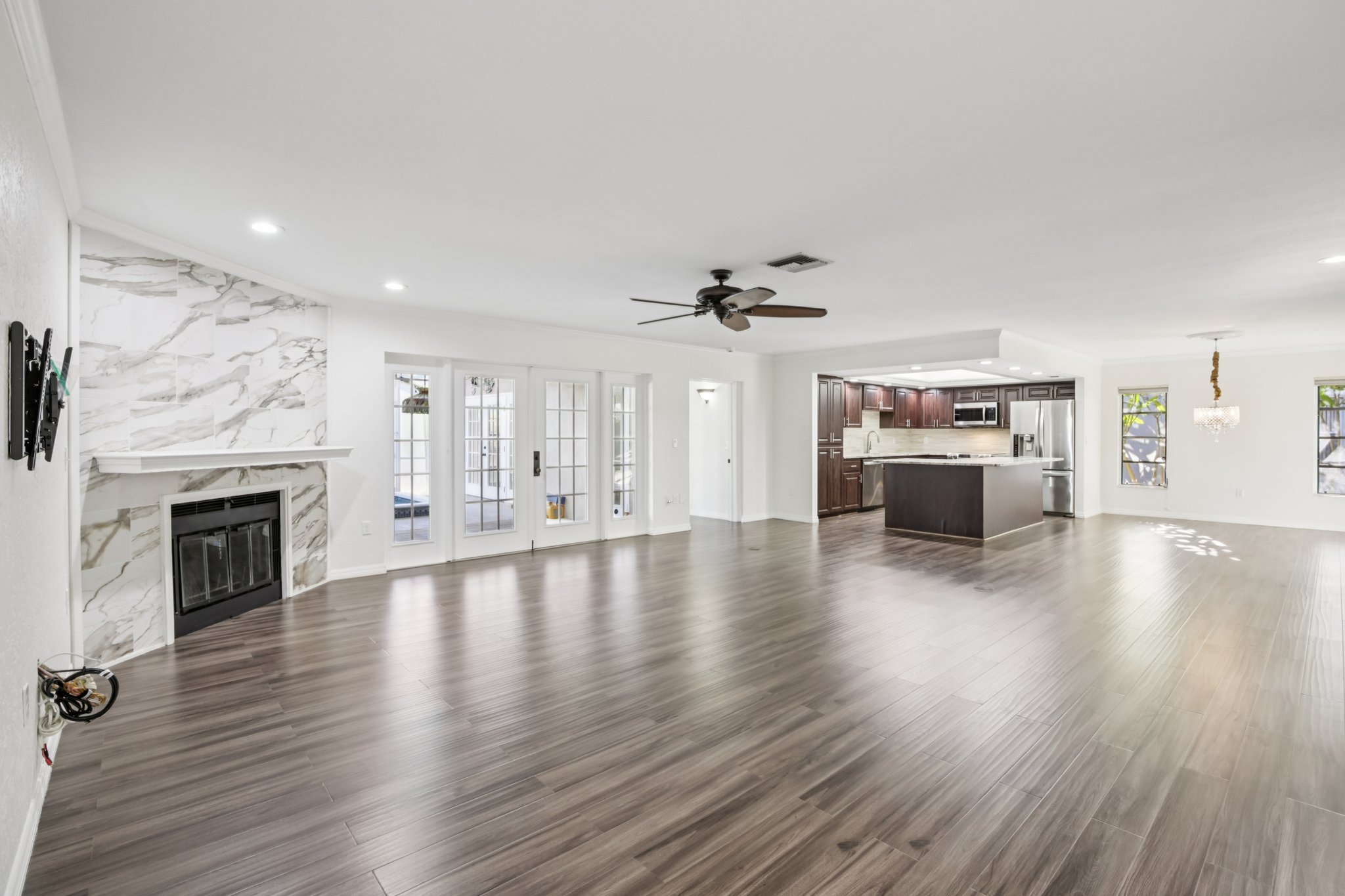 Southern Wood Dr-S2112-009.jpg