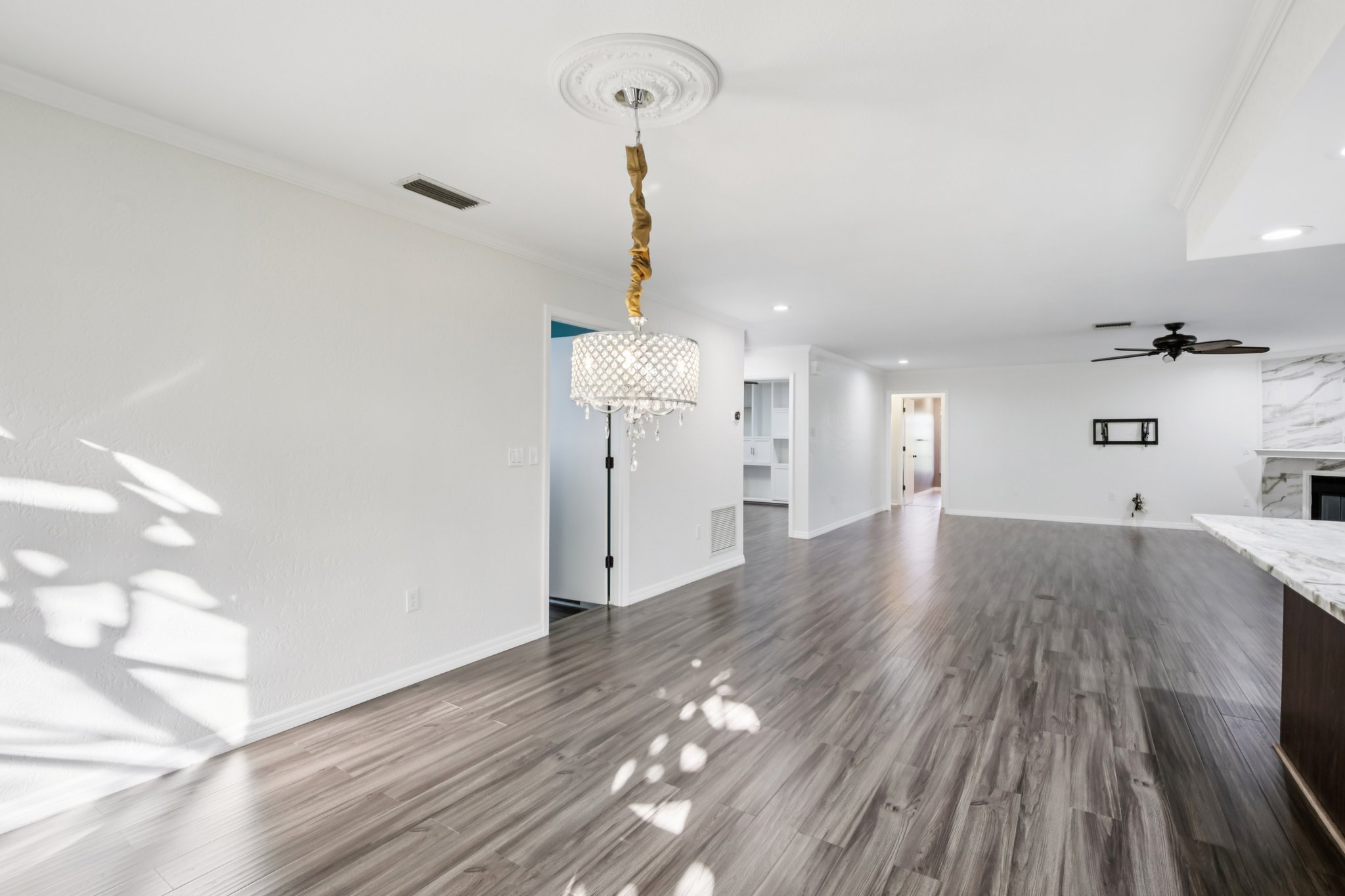 Southern Wood Dr-S2112-011.jpg