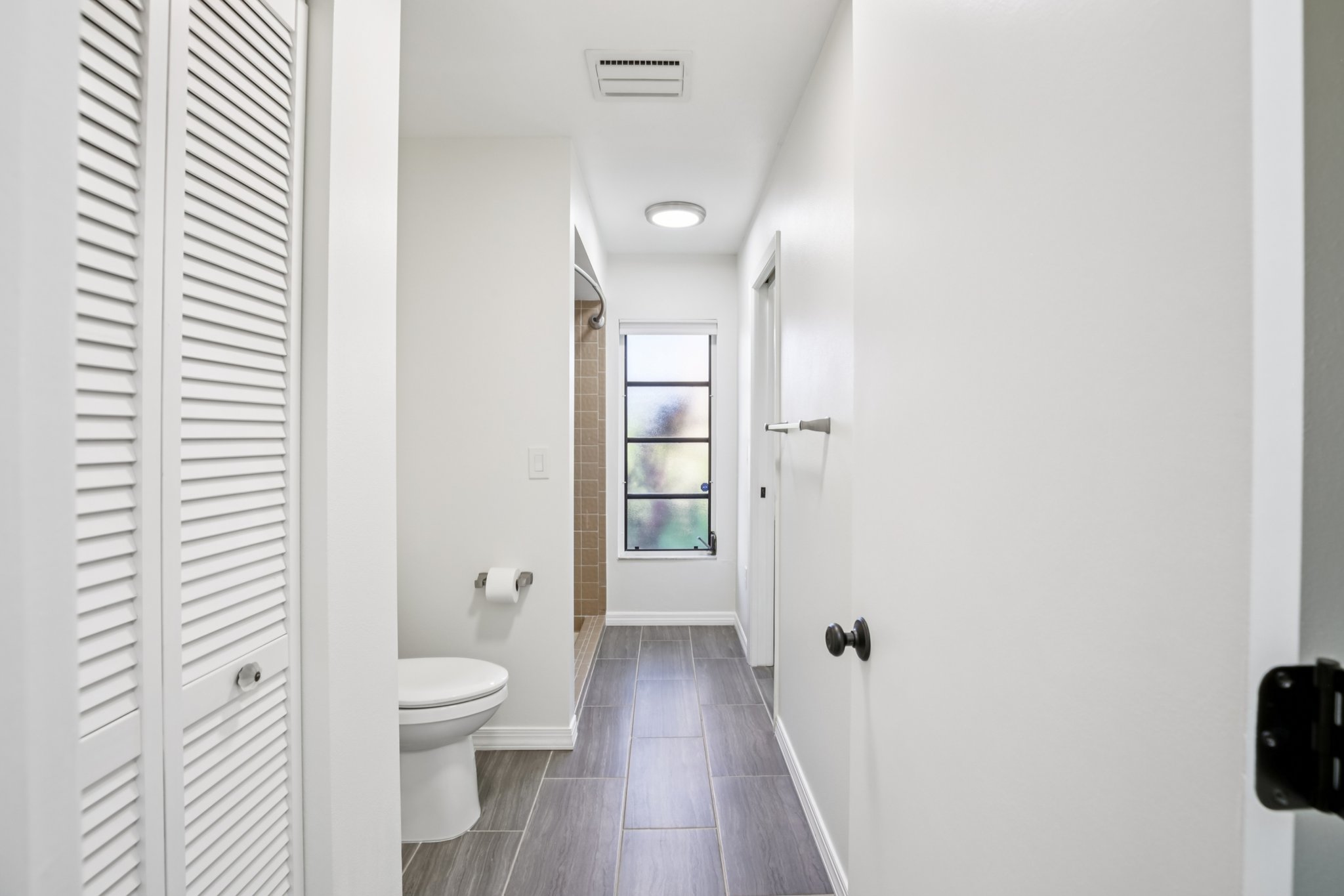 Southern Wood Dr-S2112-032.jpg