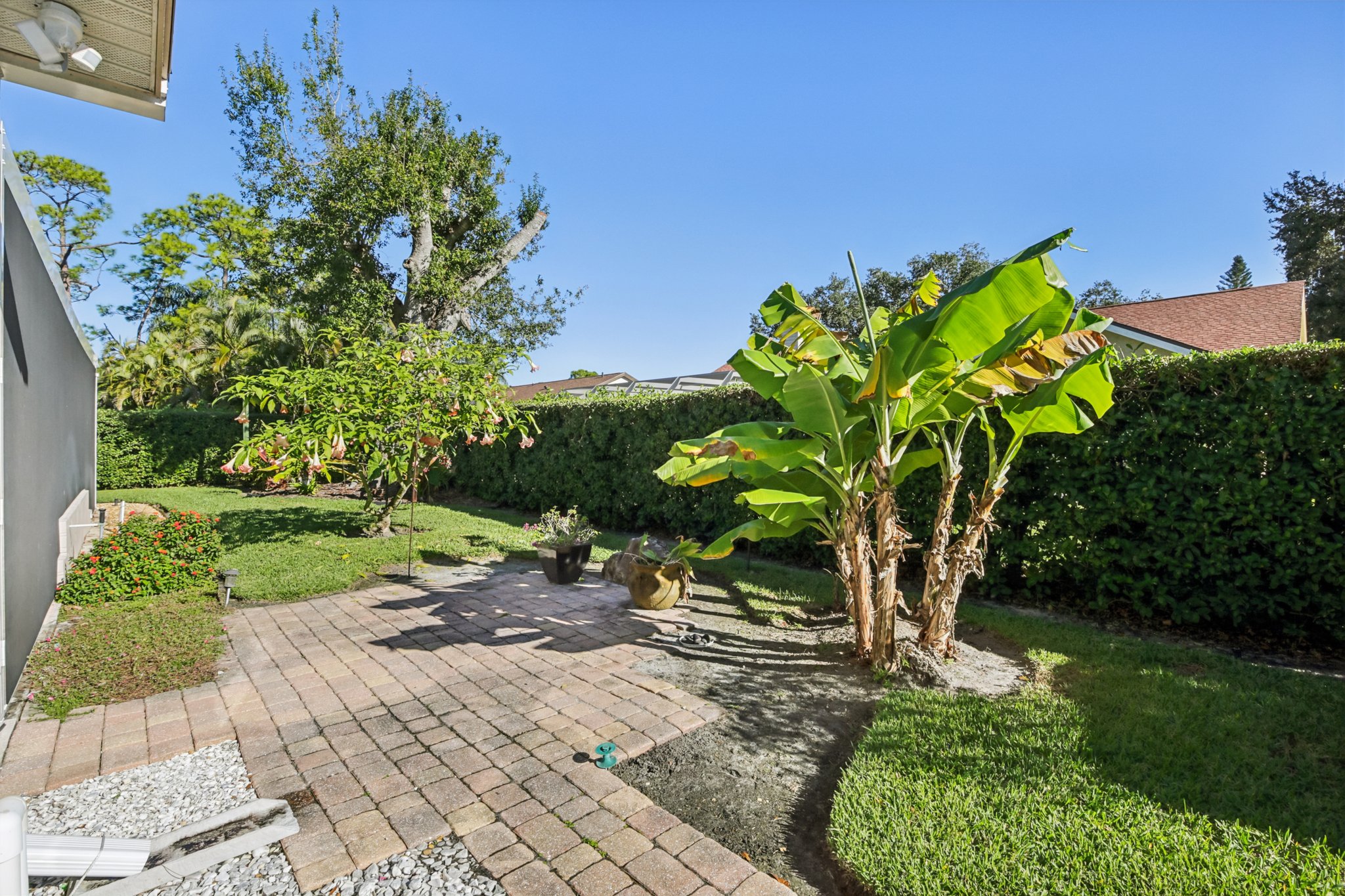 Southern Wood Dr-S2112-046.jpg