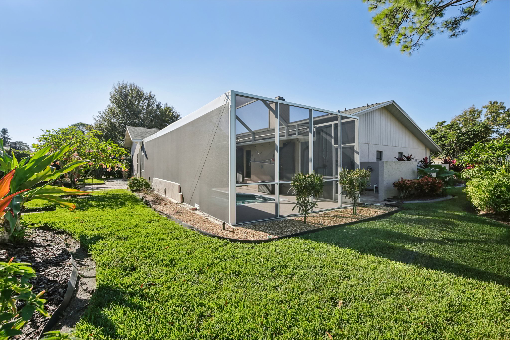 Southern Wood Dr-S2112-049.jpg