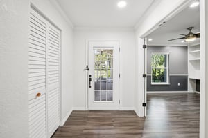 Southern Wood Dr-S2112-007.jpg