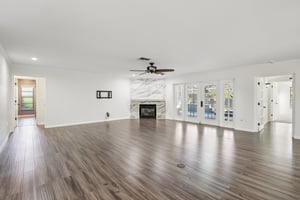 Southern Wood Dr-S2112-008.jpg