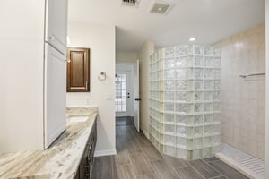 Southern Wood Dr-S2112-028.jpg