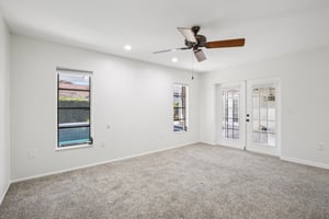 Southern Wood Dr-S2112-035.jpg