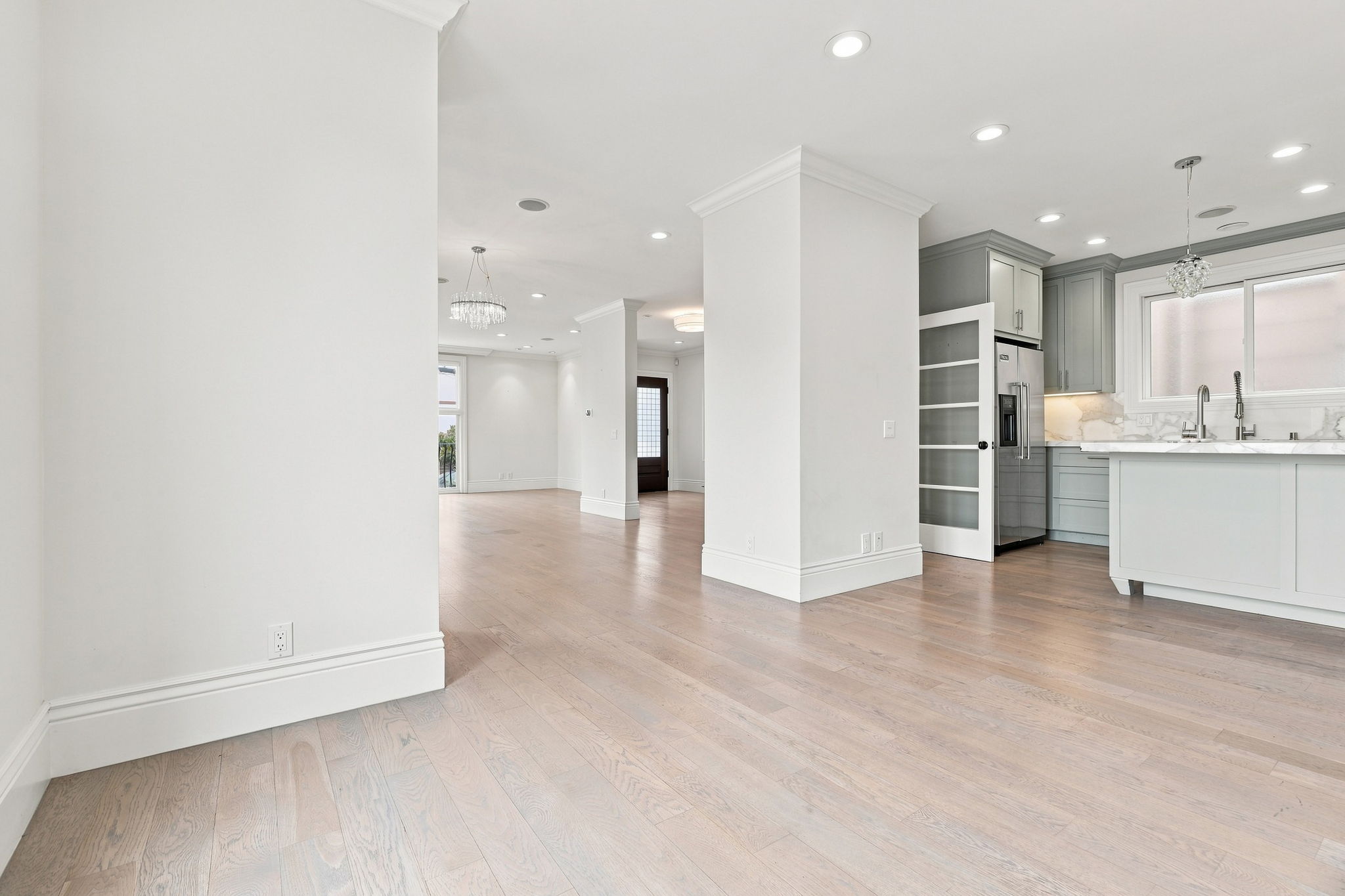 015_F8_496 38th Ave