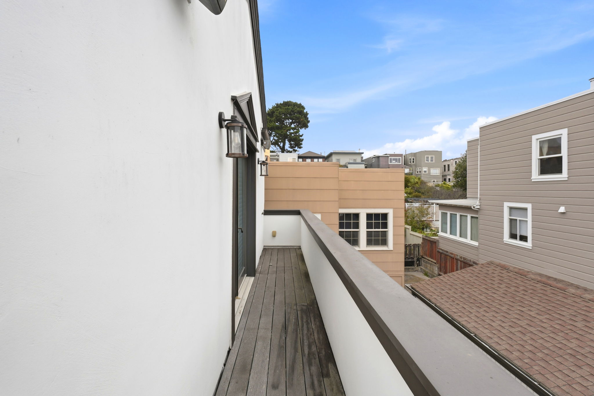 057_F8_496 38th Ave