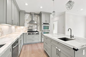 014_F8_496 38th Ave
