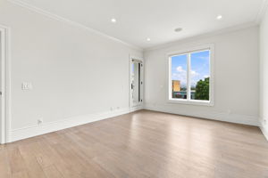 029_F8_496 38th Ave