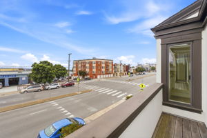 056_F8_496 38th Ave