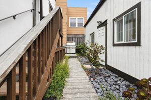 060_F8_496 38th Ave