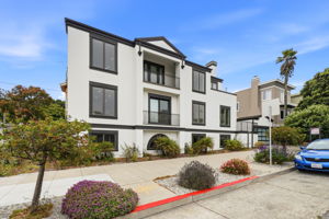 062_F8_496 38th Ave