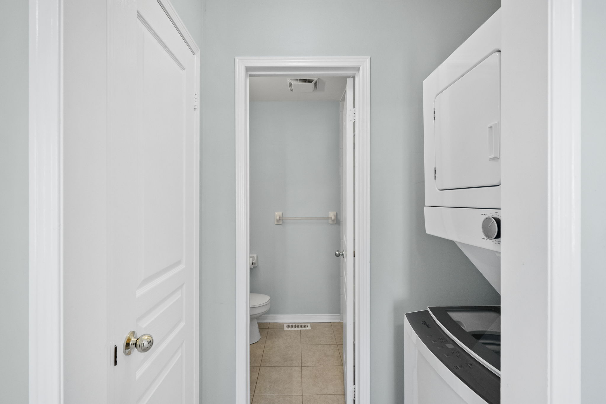 Private ensuite washer and dryer