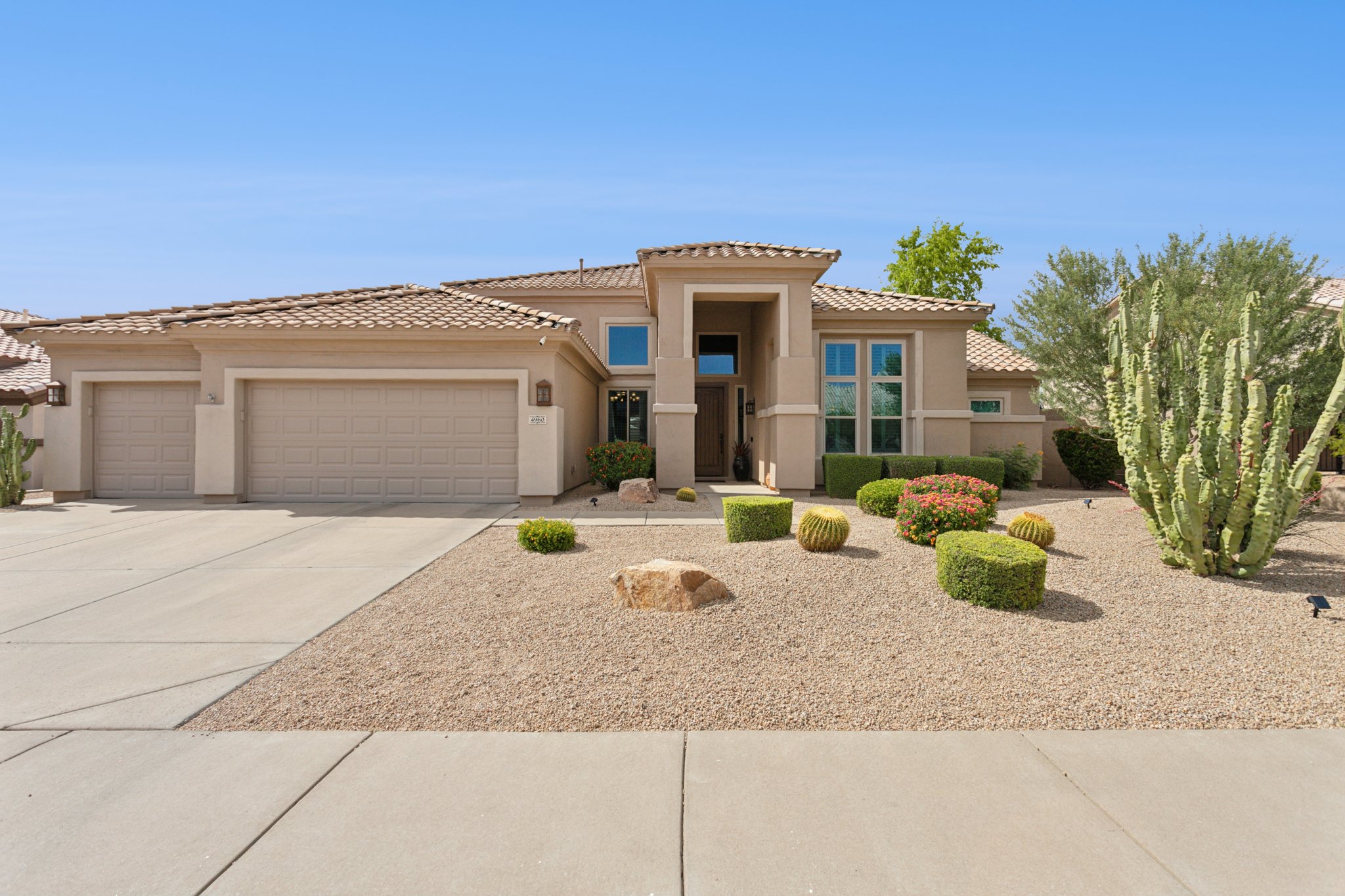 4960 E Dale Ln, Cave Creek, AZ 85331 - 004.jpg
