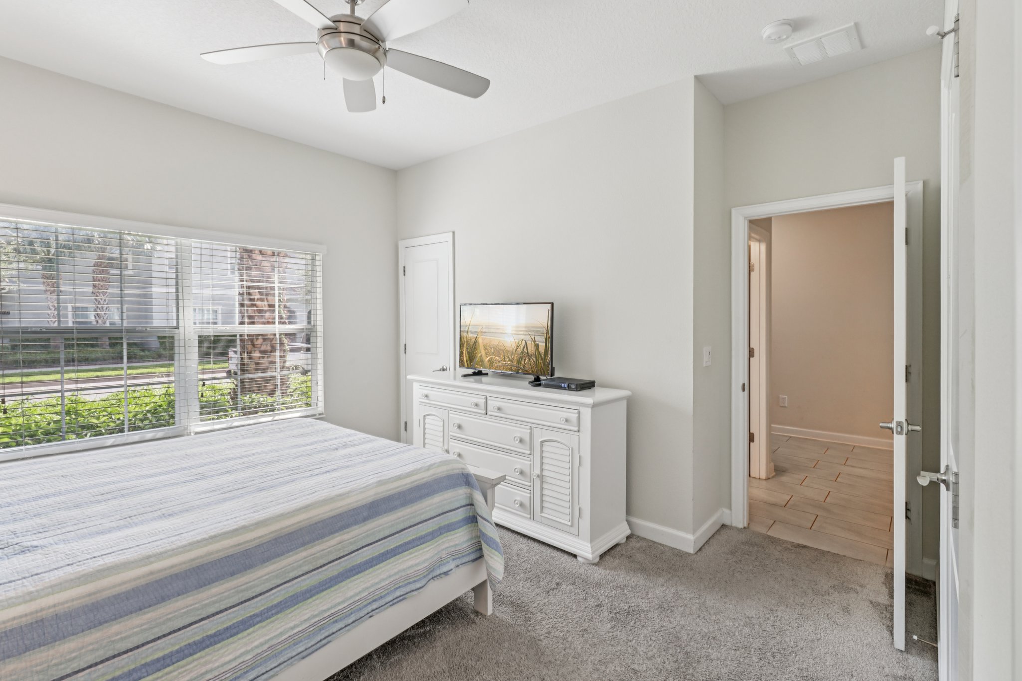 Windermere Ave-S1508-020.jpg