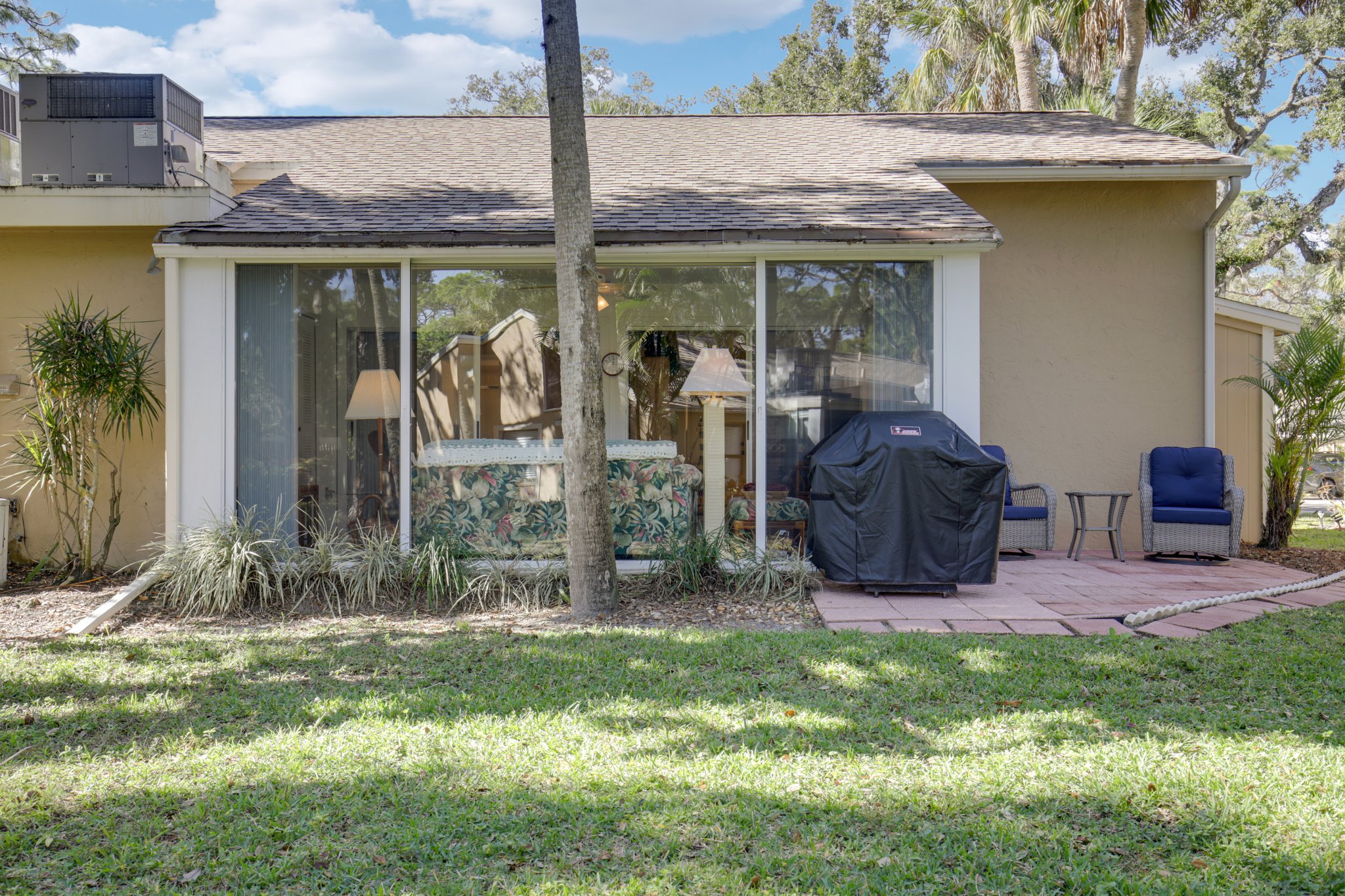 Village Garden Dr 141-S0901-025.jpg