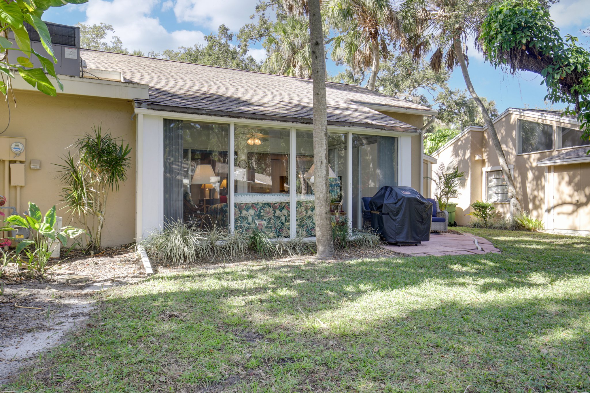 Village Garden Dr 141-S0901-028.jpg