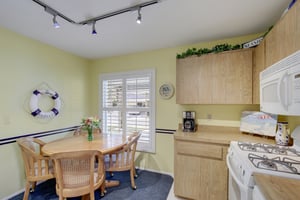 Village Garden Dr 141-S0901-011.jpg