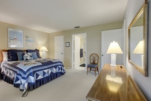 Village Garden Dr 141-S0901-017.jpg