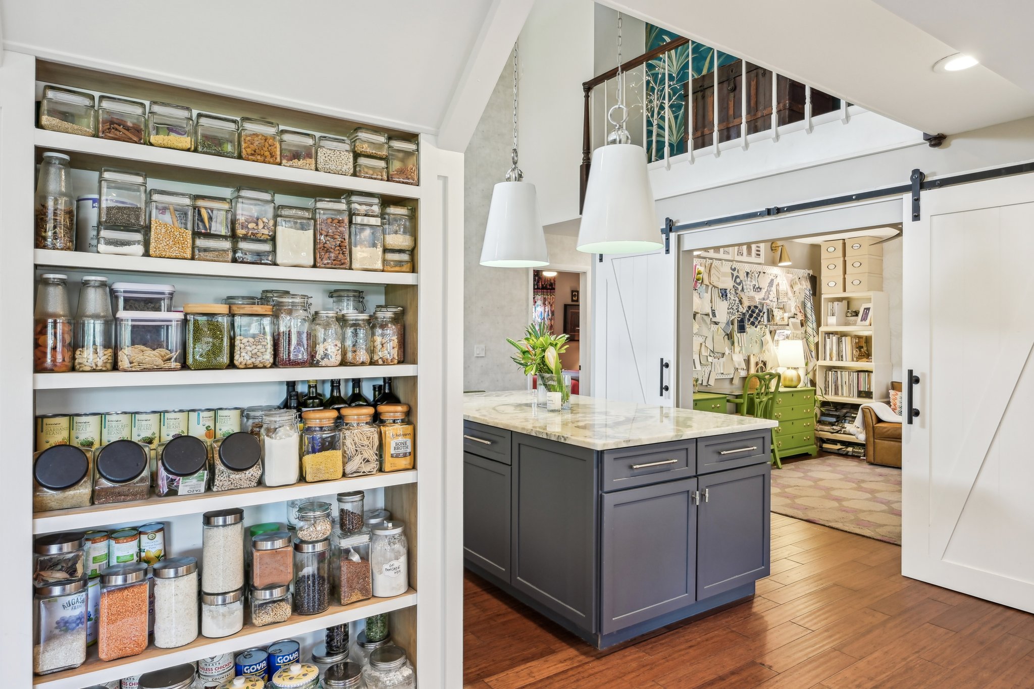 Empire Ave-0105-014.jpg