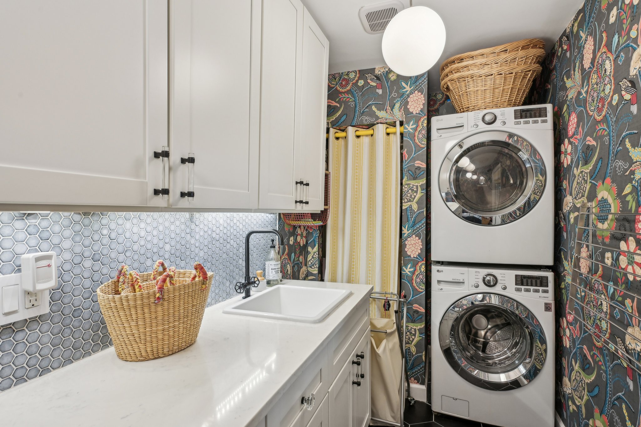 Empire Ave-0105-034.jpg