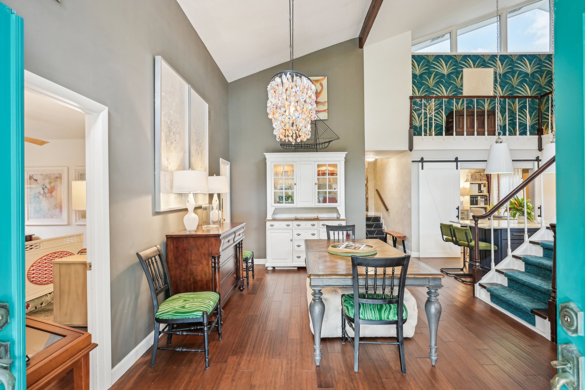 Empire Ave-0105-038.jpg