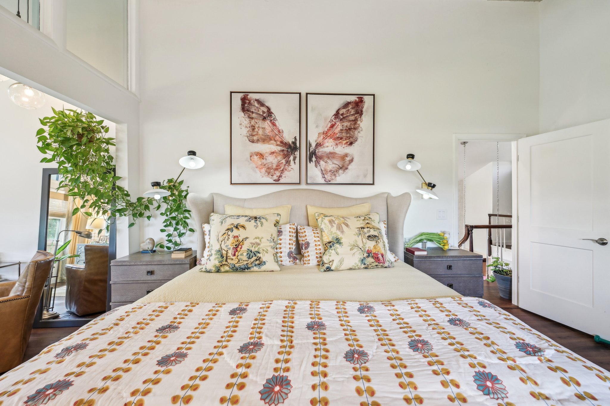 Empire Ave-0105-049.jpg