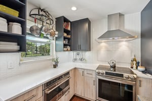 Empire Ave-0105-016.jpg