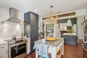 Empire Ave-0105-020.jpg